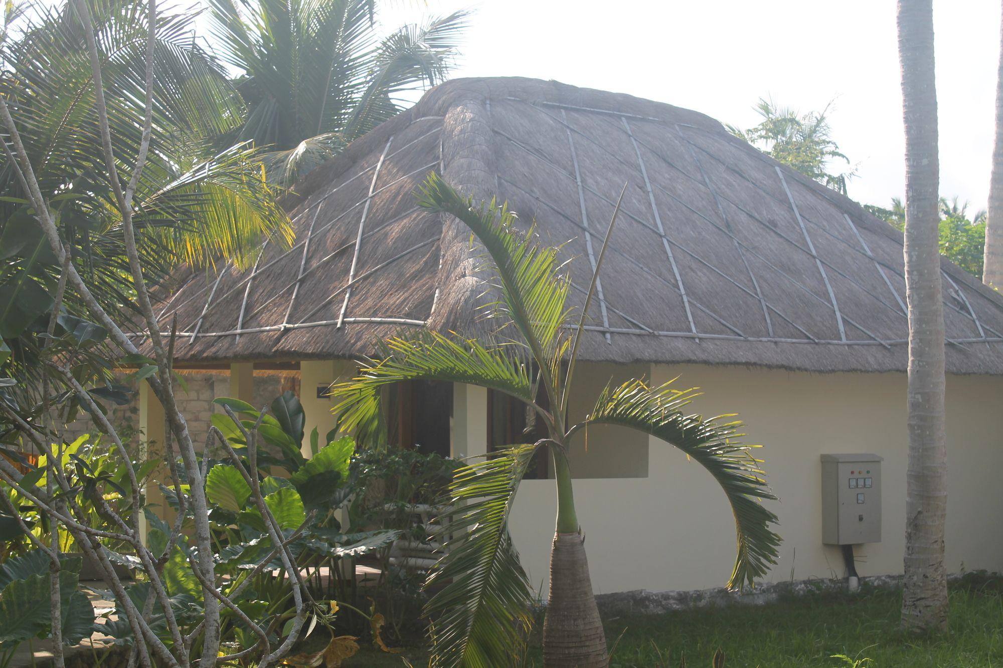 Tiki Boutique Hotel Spa Lombok Selong Belanak Exterior foto